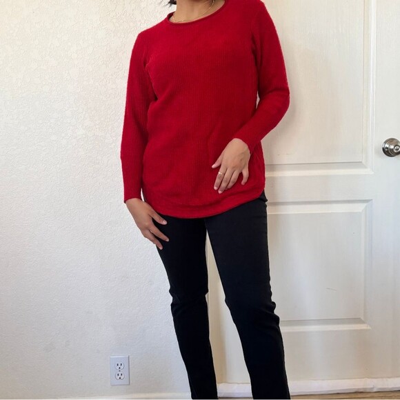 Cashmere & Wool Blend, Cable Knit Sweater - Picture 4 of 16
